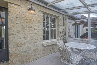 Plan de l'établissement LA MAISON DE CASSANDRE jardin & parking privé