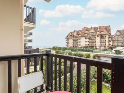 Balcon ou terrasse dans l'établissement Apartment Les Normandières-23 by Interhome