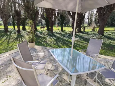 Jardin de l'établissement chambre SIXTIES