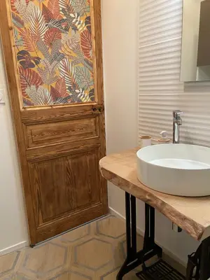Salle de bains dans l'établissement Escapade Courseullaise