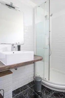Salle de bains dans l'établissement Studio Les Ruets
