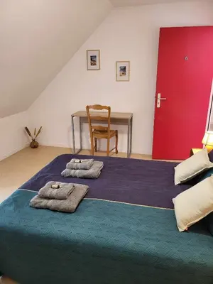 Un ou plusieurs lits dans un hébergement de l'établissement Auberge de la vallée de la douve