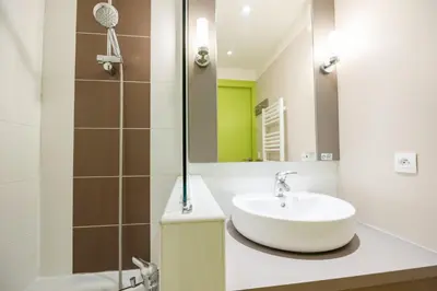 Salle de bains dans l'établissement Les Ondines