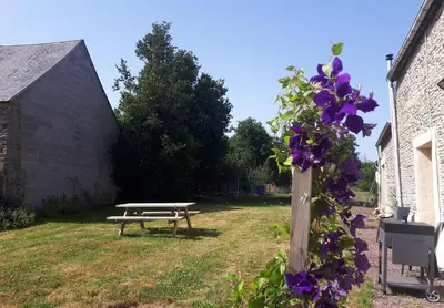 Jardin de l'établissement Gîtes des Archanges
