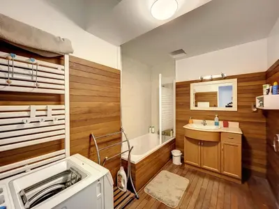 Cuisine ou kitchenette dans l'établissement Villa proche Plage et Centre, Jardin Clos, Wifi, Chien possible - FR-1-361-431