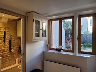 Plan de l'établissement Maison de pêcheur charmante et atypique en pierre, 1 min de marche de la mer