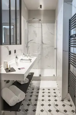 Salle de bains dans l'établissement Hotel de la Plage