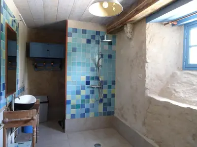 Salle de bains dans l'établissement Manor in Cotentin with Historic Charm