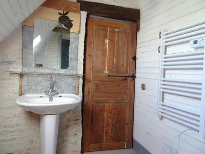 Salle de bains dans l'établissement Manor in Cotentin with Historic Charm