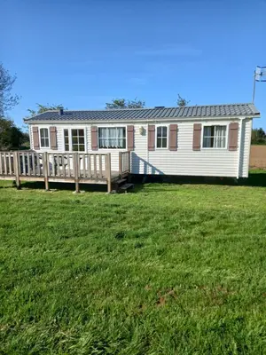 Jardin de l'établissement mobilhome nature