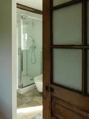 Salle de bains dans l'établissement Le Manoir de la Beslière - Gîte et Chambres d'hôtes