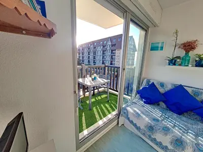 Un ou plusieurs lits dans un hébergement de l'établissement Appartement 3 pièces, vue sur mer piscine tennis proche thalasso