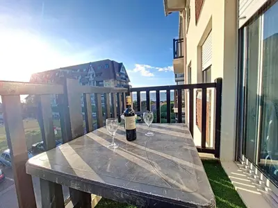 Balcon ou terrasse dans l'établissement Appartement 3 pièces, vue sur mer piscine tennis proche thalasso