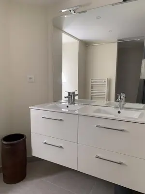 Salle de bains dans l'établissement La Maison du Vieux Port