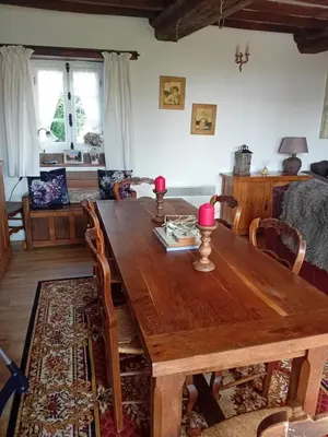 Coin salon dans l'établissement La Jolie Petite Maison for groups 1-5