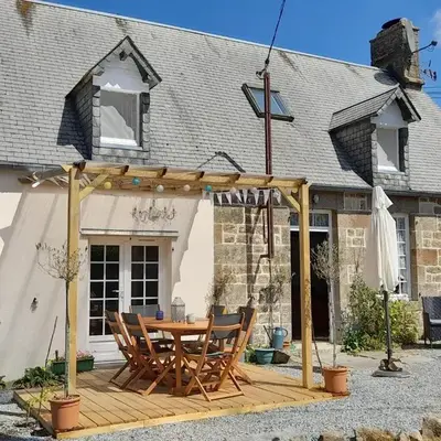La Jolie Petite Maison for groups 1-5