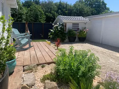 Jardin de l'établissement Cottage Le Cerf-volant