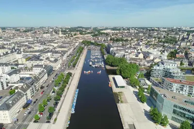 Vue générale sur Caen ou vue de la ville depuis l'appartement