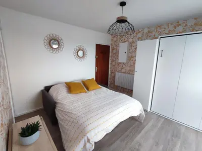Un ou plusieurs lits dans un hébergement de l'établissement Studio 22 - Coucher de Soleil & Vue Mer