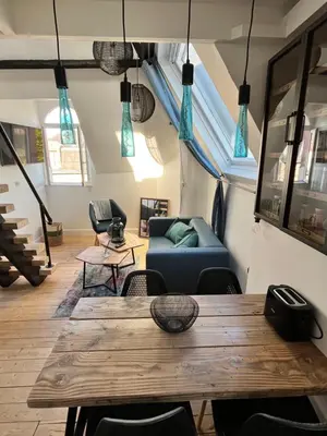 Coin salon dans l'établissement DUPLEX HYPER CENTRE - 4 pers - REFAIT A NEUF