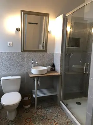 Salle de bains dans l'établissement La Maison du Hommeel