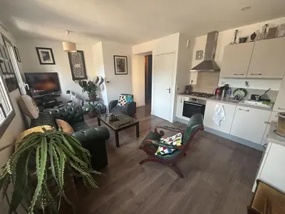 Cuisine ou kitchenette dans l'établissement Appartement calme en plein centre ville
