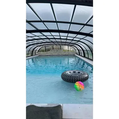 Piscine de l'établissement Lyolyl BnB ou située à proximité