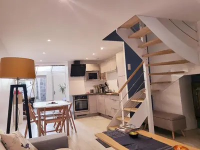 Cuisine ou kitchenette dans l'établissement L'Héméra: Maison au coeur de Barfleur