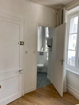 Salle de bains dans l'établissement Bro’ Flat appartement au calme Cherbourg Centre