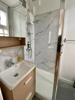 Salle de bains dans l'établissement Bro’ Flat appartement au calme Cherbourg Centre