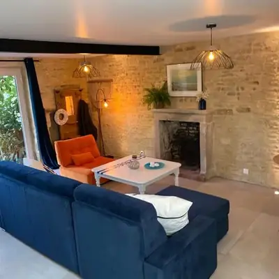 Charmante maison du XVIII en pierre rénovée