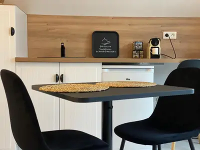 Cuisine ou kitchenette dans l'établissement Appartement Lu'ermael avec vue Mont Saint Michel