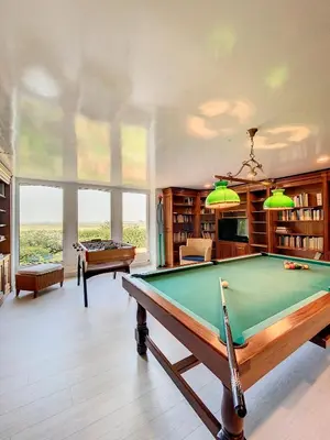 Billard dans l'établissement Le Petit Saint-Léonard