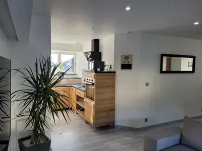 Cuisine ou kitchenette dans l'établissement Logement entier Mont-Saint-michel