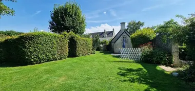 Jardin de l'établissement Charmant logement dans un écrin de verdure