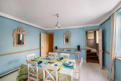 Coin salon dans l'établissement Gîte de la tour
