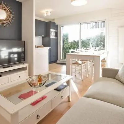 1 Bedroom Gorgeous Apartment In Cabourg