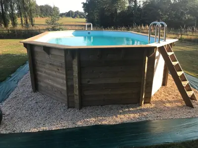 Piscine de l'établissement Maison de la Grange, Chaulieu ou située à proximité