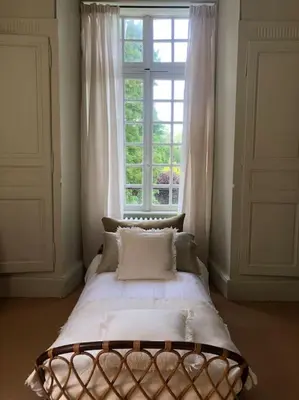 Un ou plusieurs lits dans un hébergement de l'établissement Charming 18th Century Chateau, near Bayeux in Calvados, Normandie