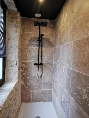 Salle de bains dans l'établissement L'appart de Léo et Soso