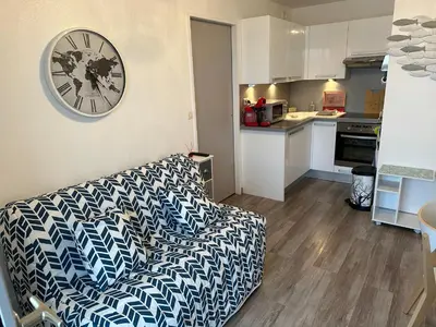 Cuisine ou kitchenette dans l'établissement 2 Pieces acces Mer et Thalasso