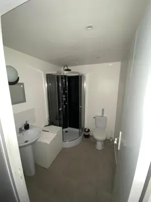 Salle de bains dans l'établissement La Dilichambre
