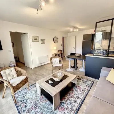 Appartement cosy bord de mer avec jardinet