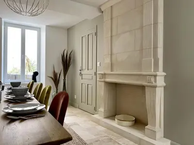 Coin salon dans l'établissement BAYA HOUSE - Histoire et Confort