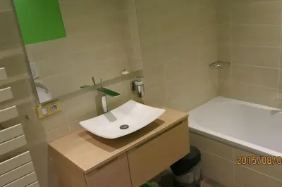 Salle de bains dans l'établissement Maison de Caractère à 1 Km de la Mer