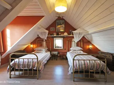 Un ou plusieurs lits dans un hébergement de l'établissement Maison Charme 6 Pers, Sauna, Vue Bocage, Suisse Normande - FR-1-497-172