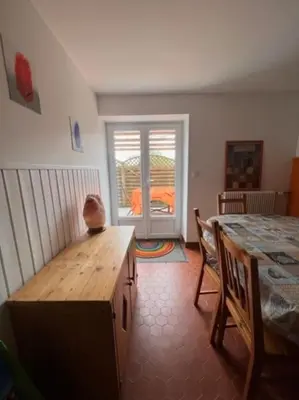 Coin salon dans l'établissement Gîte Normand Le Merle blanc 2 à 6 personnes