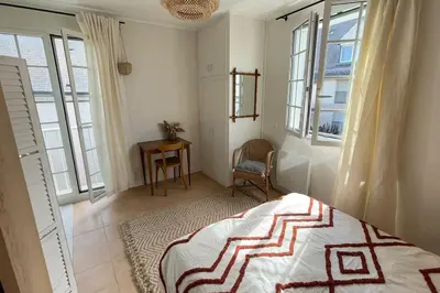 Un ou plusieurs lits dans un hébergement de l'établissement Studio dans le centre près de la mer