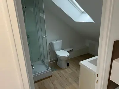 Salle de bains dans l'établissement 2 Appartement neuf centre ville proche gare et commerces