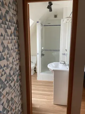 Salle de bains dans l'établissement Gite 